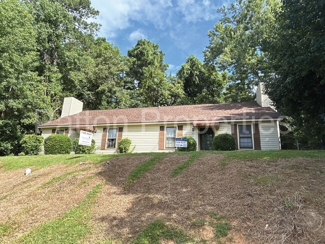 property at 1001 Lynn St