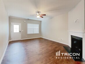 228 Elmhaven Dr in Simpsonville, SC - Building Photo - Building Photo