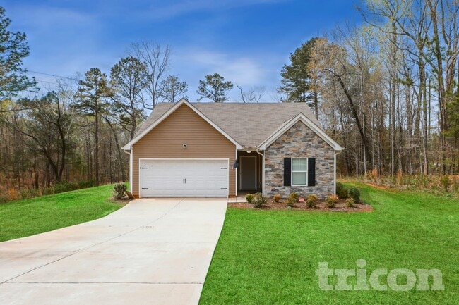 property at 20 Pine Ridge Rd