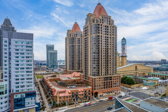 The Capital South in Mississauga, ON - Building Photo - Building Photo