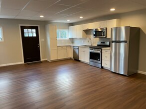 160 Connoquenessing Main St-Unit -1st Floor in Connoquenessing, PA - Building Photo - Building Photo