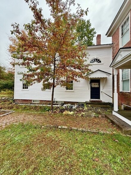 1368 Main St, Unit 2 in Lancaster, MA - Building Photo - Building Photo