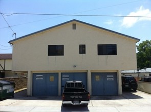 Pacific Beach Apartments in San Diego, CA - Building Photo - Building Photo