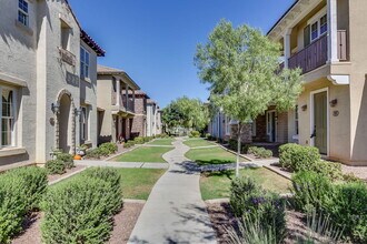 860 S Adam Way in Gilbert, AZ - Building Photo - Building Photo