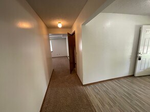 4600 Clendon Way in Oklahoma City, OK - Foto de edificio - Building Photo