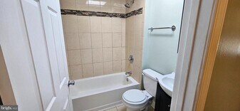 1231 Church St in Baltimore, MD - Building Photo