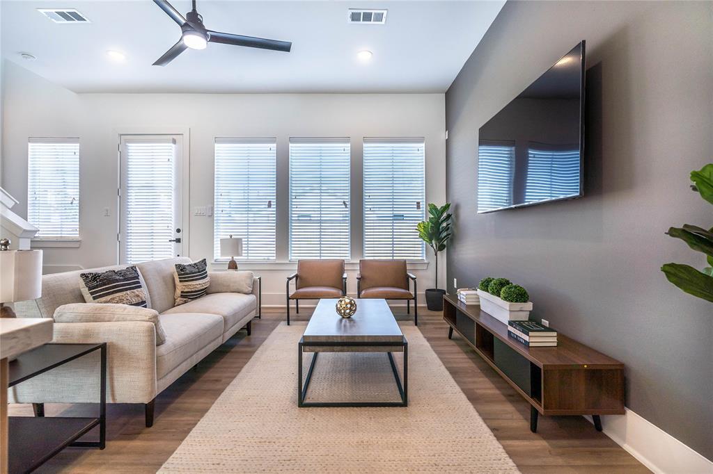 5722 Barbara Rose Ln in Houston, TX - Building Photo