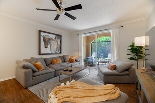 11785 St Andrews Place in Wellington, FL - Building Photo