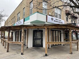 45-01 Ditmars Blvd, Unit 2R in Queens, NY - Building Photo