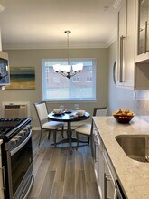 25 Williams Blvd in Lake Grove, NY - Foto de edificio - Building Photo