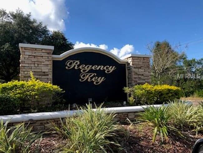 2488 Lake Woodberry Cir in Brandon, FL - Foto de edificio - Building Photo