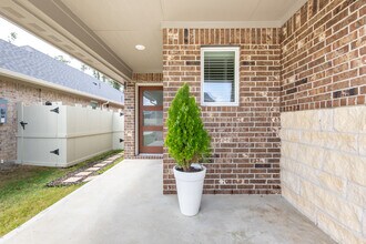 17490 Rosette Grass Dr in The Woodlands, TX - Building Photo - Building Photo