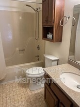 60 Westwood Rd in Woodbury, CT - Building Photo - Building Photo