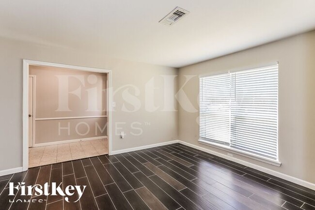 6030 McKnight St in Houston, TX - Building Photo - Building Photo