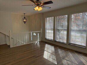 11105 Lake Hills Dr in Knoxville, TN - Building Photo - Building Photo