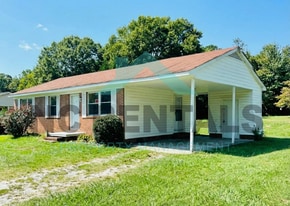 527 Swain Dr in Henderson, NC - Building Photo