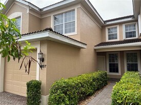 9636 Hemingway Ln in Ft. Myers, FL - Building Photo