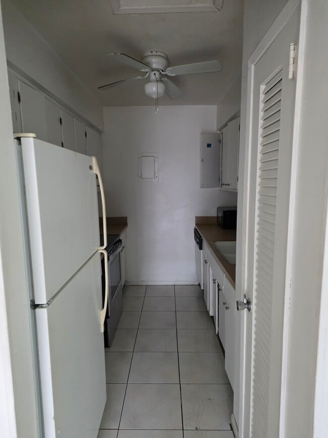 3870 NE 22nd Way, Unit #23 in Lighthouse Point, FL - Building Photo - Building Photo