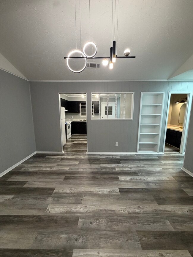 property at 1109 6th St