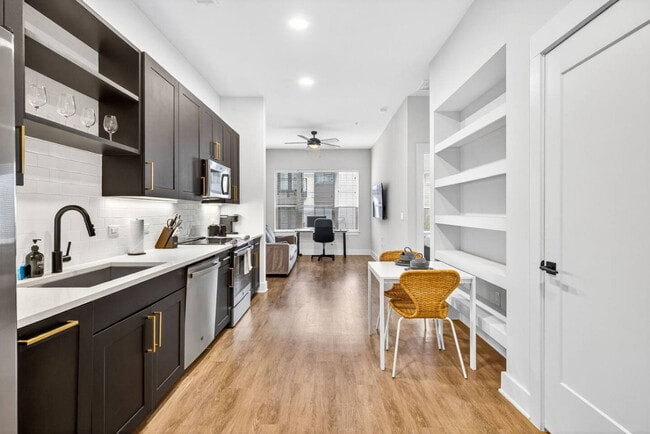 property at 1001 N Himes Ave