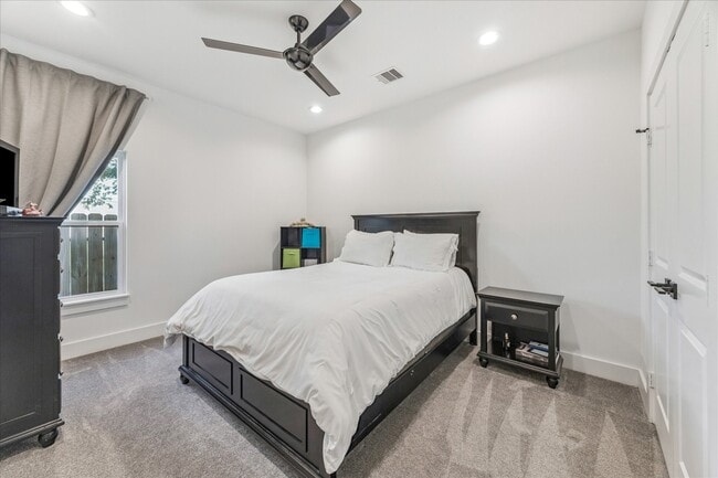 property at 105 W Whitney St