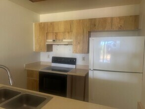 94-1119-1119 Pulai St in Waipahu, HI - Building Photo - Building Photo