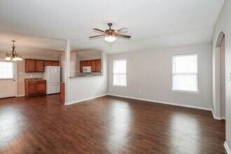 4020 Tarpon Springs Dr in Fort Worth, TX - Foto de edificio - Building Photo