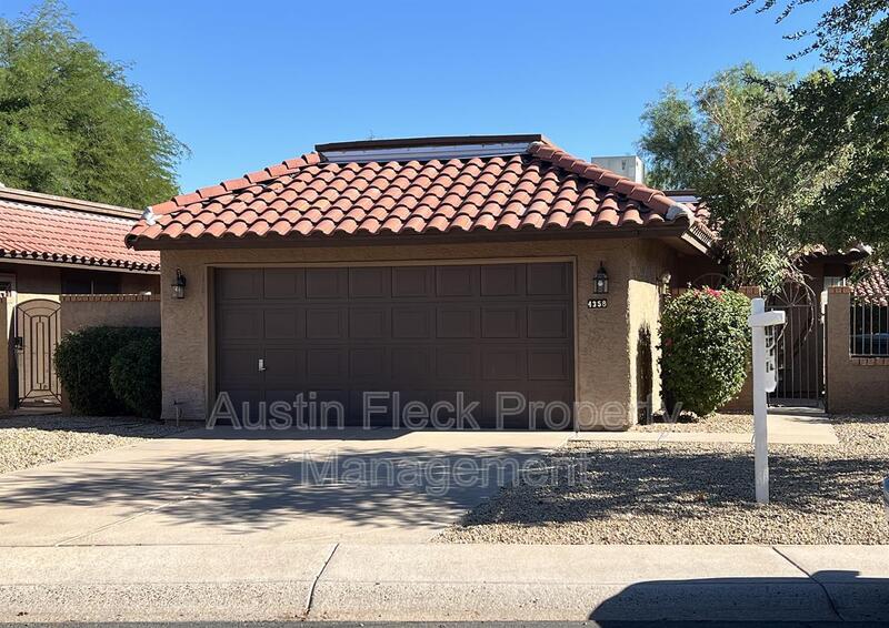 4358 E Sandia St in Phoenix, AZ - Foto de edificio