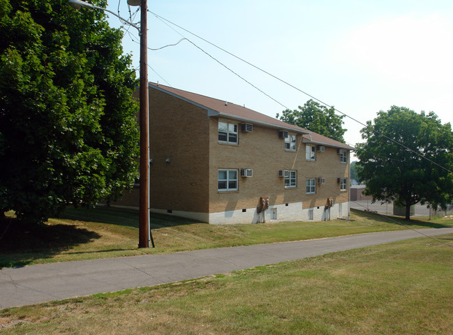 Richmond Terrace Apartments in Hagerstown, MD - Building Photo - Building Photo