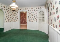 215 W John St photo'