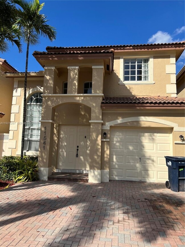 11541 NW 68th Terrace in Doral, FL - Building Photo - Building Photo
