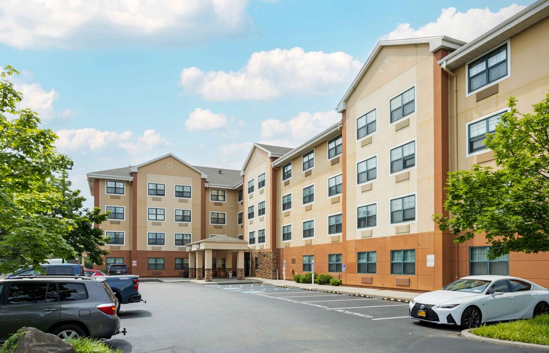 Furnished Studio-New York City - LaGuardia in Queens, NY - Building Photo