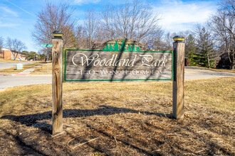 Woodland Park Townhomes in West Des Moines, IA - Building Photo - Building Photo