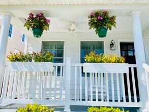 32 1st St in Rumson, NJ - Building Photo - Building Photo