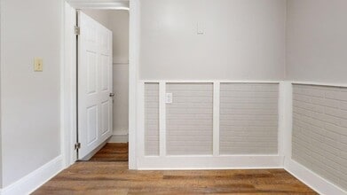 2196 6th St SW in Akron, OH - Building Photo - Building Photo