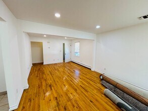 6 3rd St in Glen Cove, NY - Building Photo - Building Photo