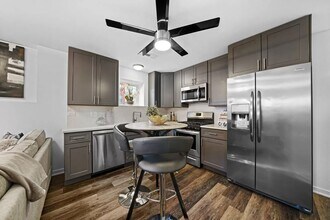 6556 S Evans Ave in Chicago, IL - Building Photo - Building Photo