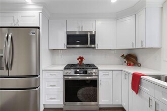 33 Moorland Ave in Providence, RI - Building Photo - Building Photo