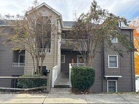 7332 Lake Front Dr in Charlotte, NC - Building Photo