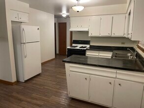 12251 S Spencer St in Alsip, IL - Building Photo - Building Photo