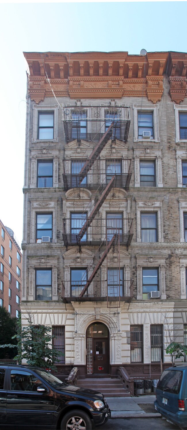 8 W 119th St in New York, NY - Foto de edificio - Building Photo