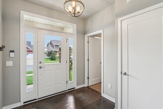 9919 Bronze Leaf Ln in Middleton, WI - Building Photo - Building Photo