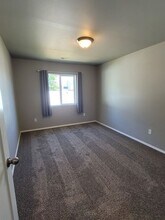 1508 S Madison St in Moses Lake, WA - Building Photo - Building Photo