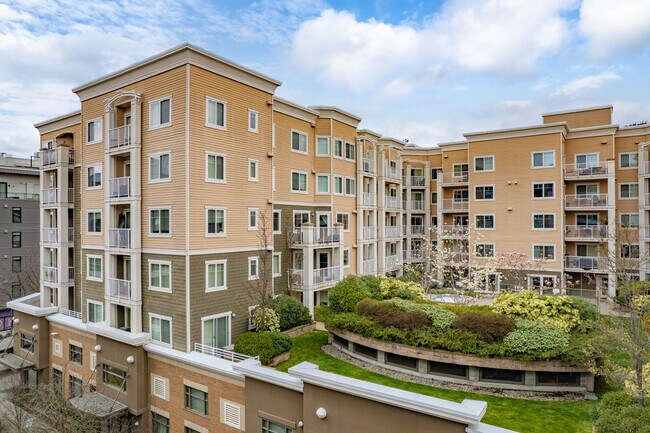 Ballard Place Condominiums in Seattle, WA - Building Photo - Building Photo