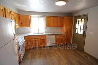 3357 S Williamsburg Way in Boise, ID - Building Photo - Building Photo