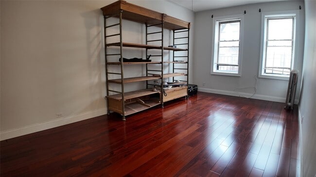 property at 712 W 175th St