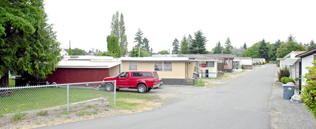 10302 Lakeview Ave SW in Lakewood, WA - Building Photo - Building Photo