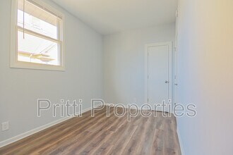 7432 S Maryland Ave in Chicago, IL - Building Photo - Building Photo