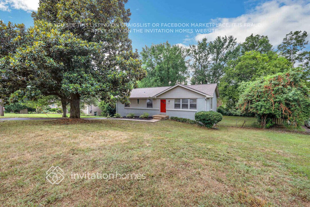 4812 Smokey Dr in Nashville, TN - Building Photo