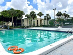 4159 NW 90th Ave, Unit 204 in Coral Springs, FL - Building Photo - Building Photo
